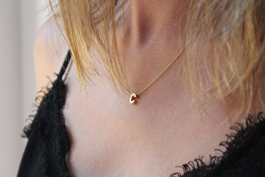 Κολιέ με μικρό Μονόγραμμα