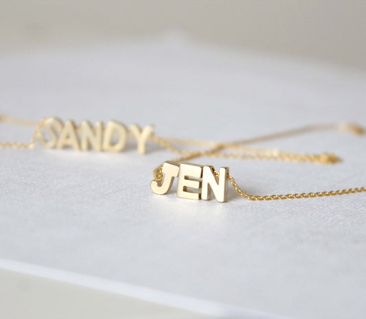 Κολιέ με Όνομα