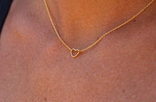 Load image into Gallery viewer, Little Heart necklace
