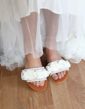 Load image into Gallery viewer, Rose Wedding Slippers
